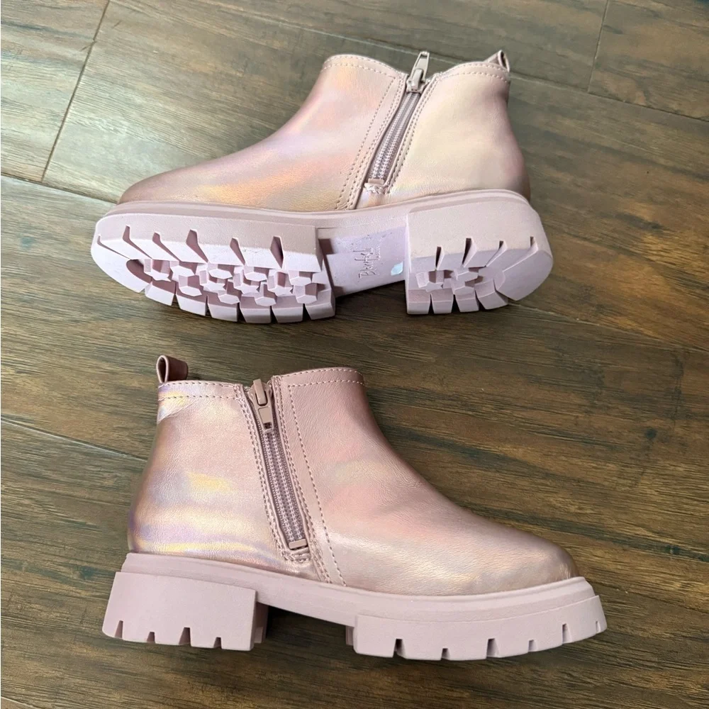 NWOT Blowfish Malibu Carousel Metallic Pink Ankle Boots-Size 11
